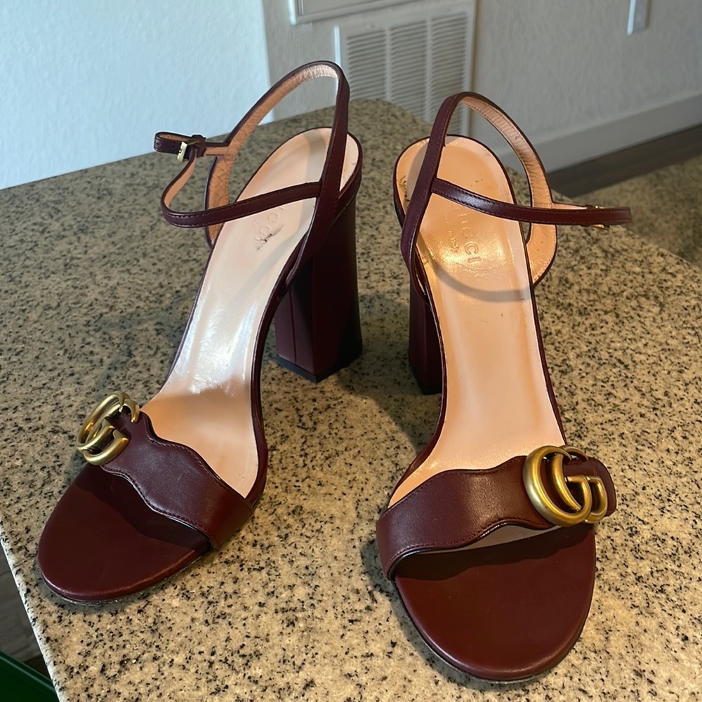 Gucci Marmont Leather Sandals